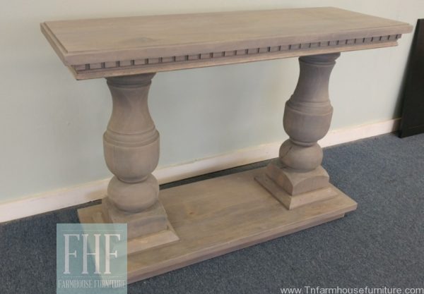 8 Inch Turned Leg Entry Table