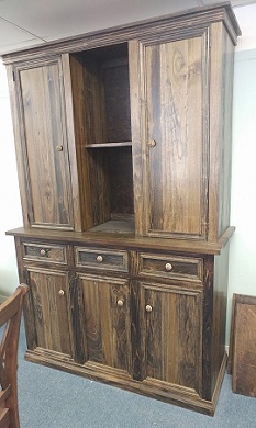 large poplar pantry built by Farmhouse Furniture in Knoxville TN