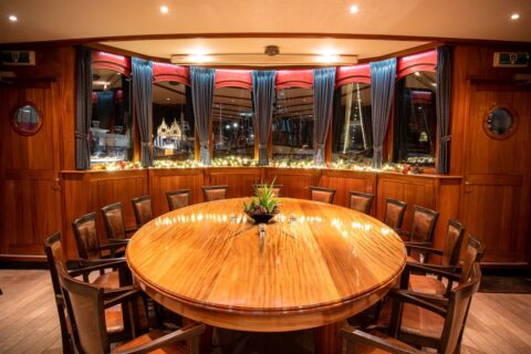 Custom Handmade Round & Dining Tables Farmhouse Furniture